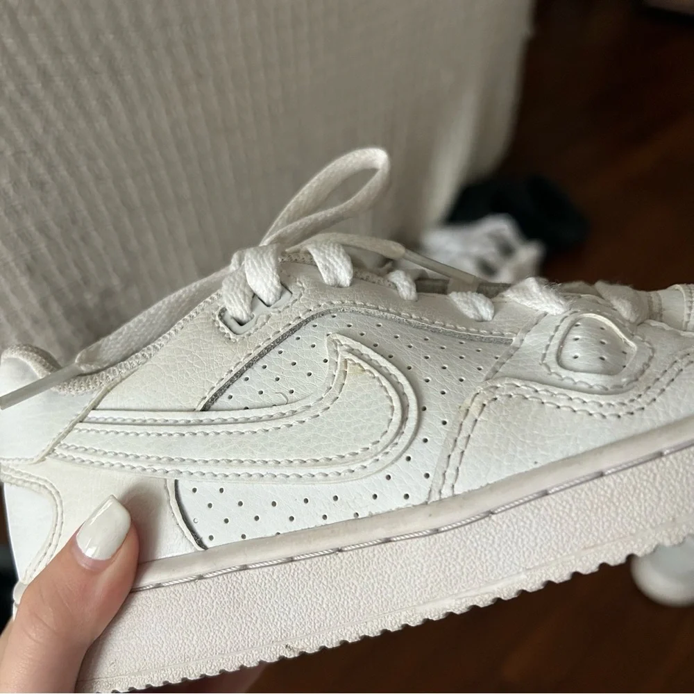 Nike boys son of force white low shoes - Picture 2 of 9